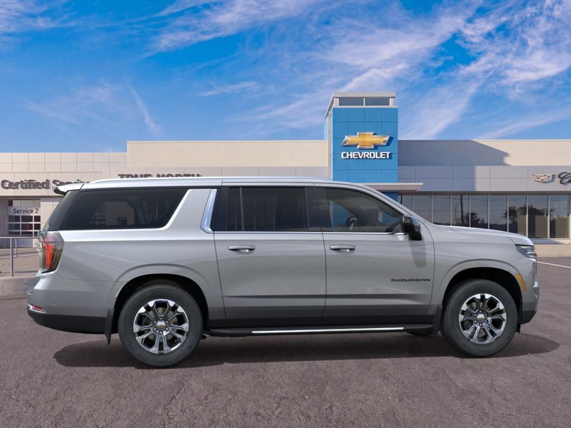 2026 Chevrolet Suburban LS 4WD 4dr LS Gas V8 5.3L/ [4]