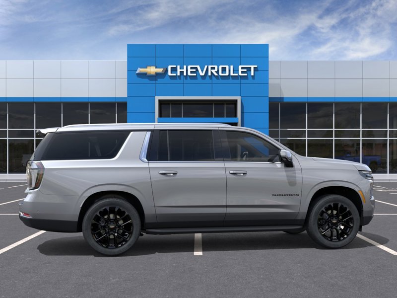 2027 Chevrolet Suburban LT 4WD 4dr LT Gas V8 5.3L/ [4]