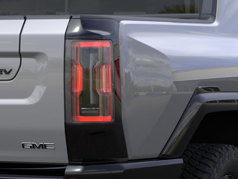 2026 GMC HUMMER EV Pickup 2X e4WD Crew Cab 2X w/1SC Electric [10]