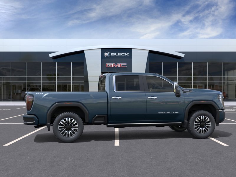 2026 GMC Sierra 2500HD Denali Ultimate 4WD Crew Cab 159″ Denali Ultimate Turbocharged Diesel V8 6.6L/ [4]