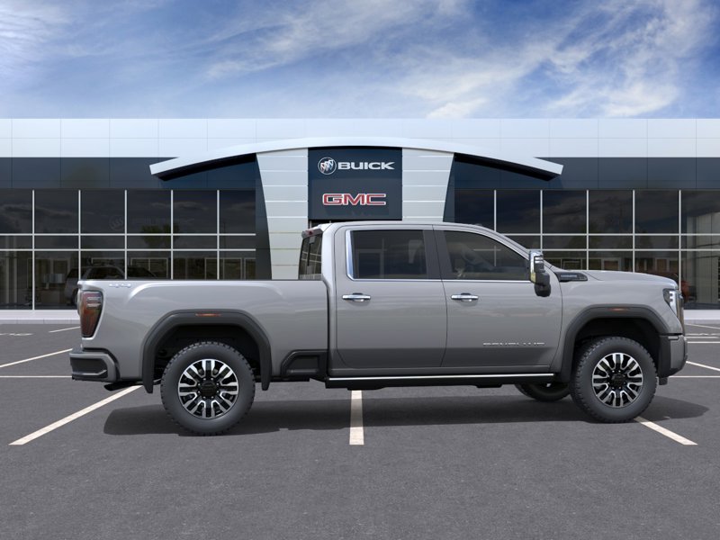 2026 GMC Sierra 2500HD Denali Ultimate 4WD Crew Cab 159″ Denali Ultimate Turbocharged Diesel V8 6.6L/ [4]