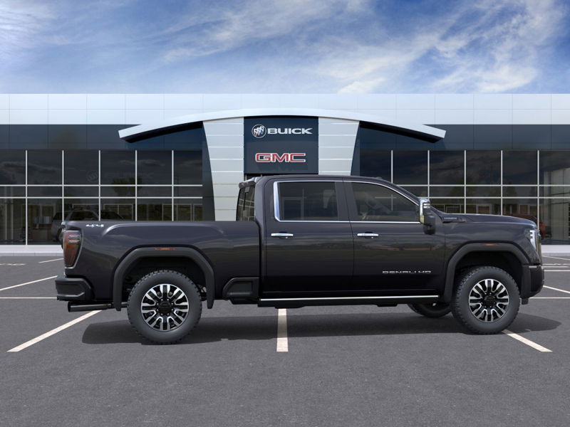 2025 GMC Sierra 2500HD Denali Ultimate 4WD Crew Cab 159″ Denali Ultimate Turbocharged Diesel V8 6.6L/ [4]