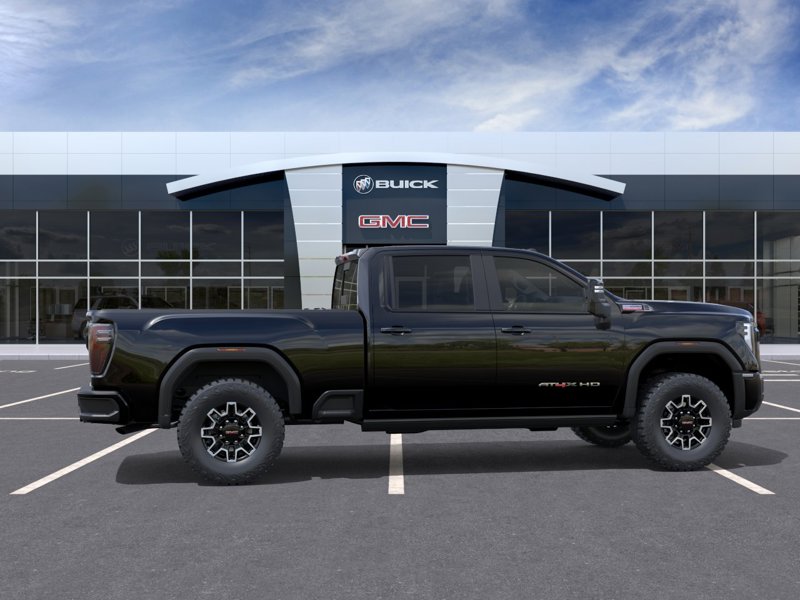 2026 GMC Sierra 2500HD AT4X 4WD Crew Cab 159″ AT4X Turbocharged Diesel V8 6.6L/ [4]
