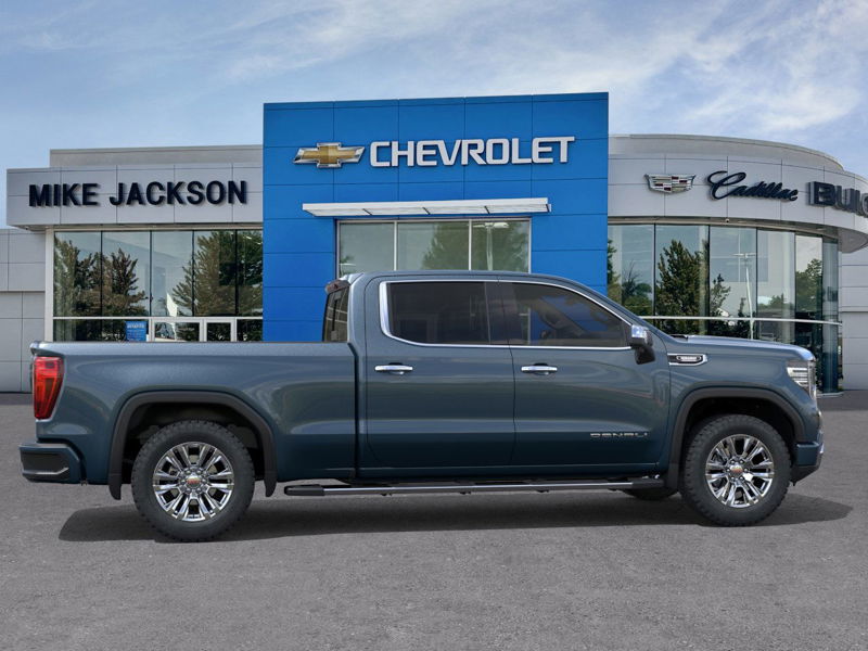 2026 GMC Sierra 1500 Denali 4WD Crew Cab 157″ Denali Turbocharged Diesel I6 3.0L/183 [4]