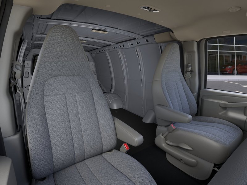 2025 GMC Savana Cargo Van RWD 3500 135″ Gas V8 6.6L/ [15]