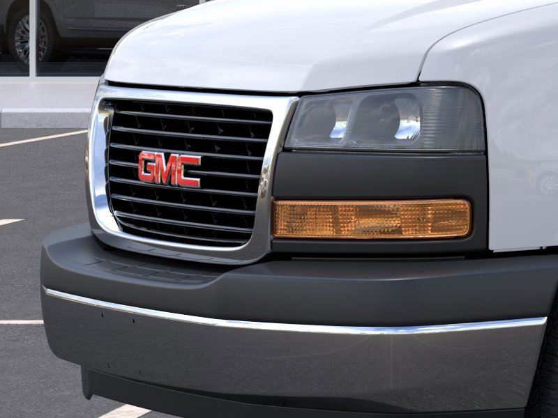 2026 GMC Savana Cargo Van RWD 3500 155″ Gas V8 6.6L/ [12]