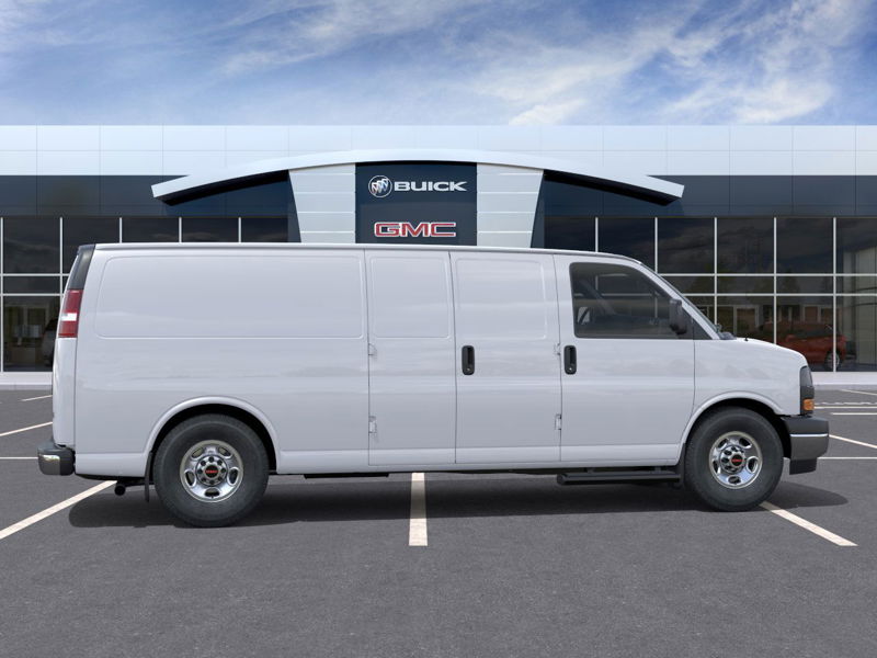 2026 GMC Savana Cargo Van RWD 3500 155″ Gas V8 6.6L/ [4]