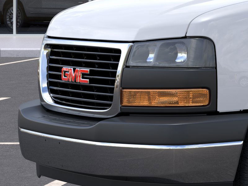 2026 GMC Savana Cargo Van RWD 3500 155″ Gas V8 6.6L/ [12]