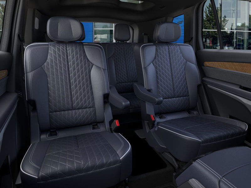 2026 Cadillac VISTIQ Premium Luxury AWD 4dr Premium Luxury Electric [16]