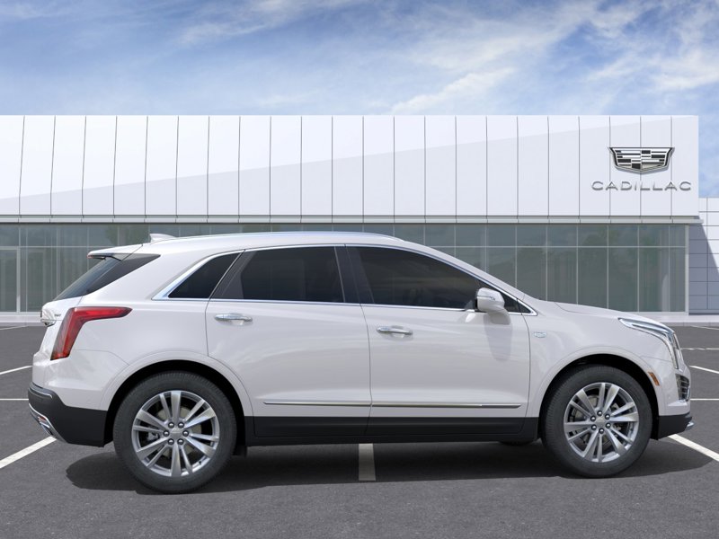 2026 Cadillac XT5 AWD Premium Luxury AWD 4dr Premium Luxury Turbocharged Gas I4 2.0L/ [4]