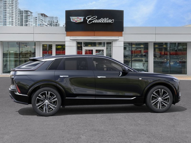 2027 Cadillac LYRIQ Luxury 4dr Luxury Electric [4]