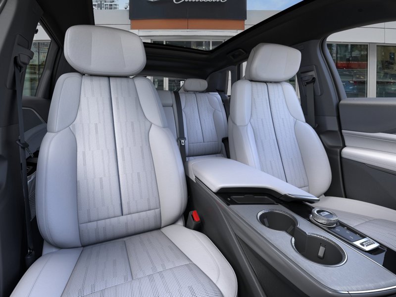 2027 Cadillac LYRIQ Sport 4dr Sport Electric [15]