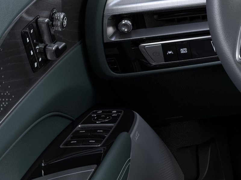 2026 Cadillac LYRIQ Signature Sport 4dr Signature Sport Electric [21]