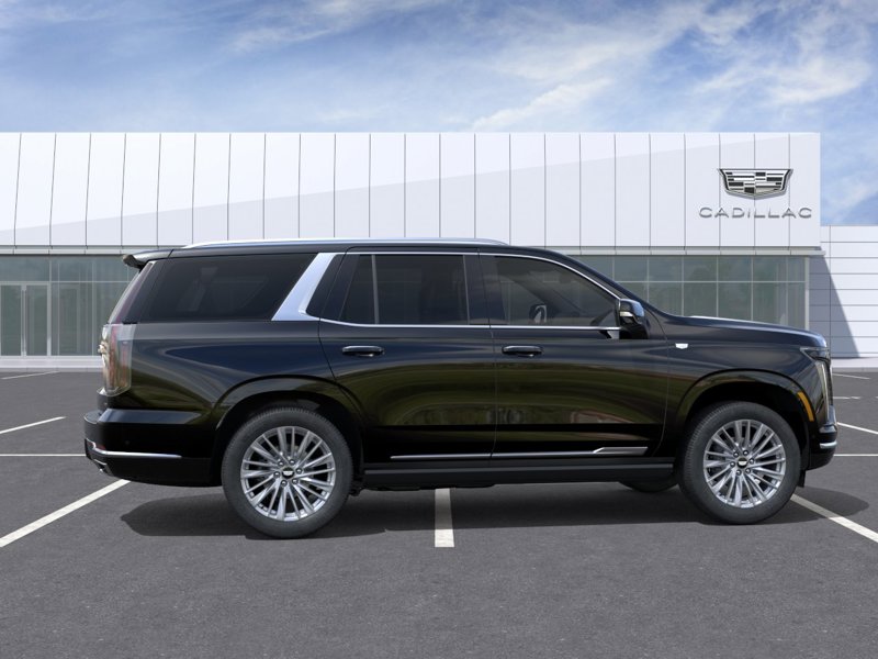 2026 Cadillac Escalade 4WD Luxury 4WD 4dr Luxury Gas V8 6.2L/375 [4]