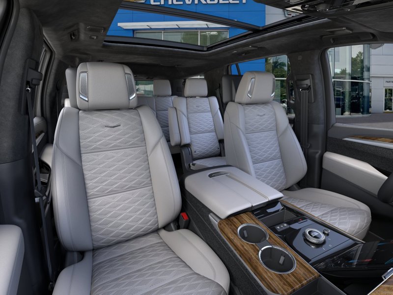 2026 Cadillac Escalade 4WD Platinum Sport 4WD 4dr Platinum Sport Gas V8 6.2L/375 [15]
