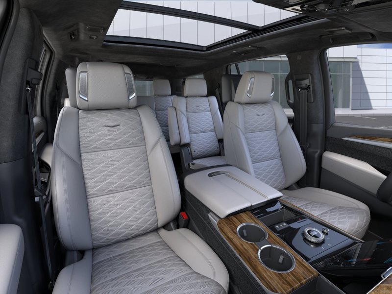 2026 Cadillac Escalade 4WD Platinum Sport 4WD 4dr Platinum Sport Gas V8 6.2L/375 [5]