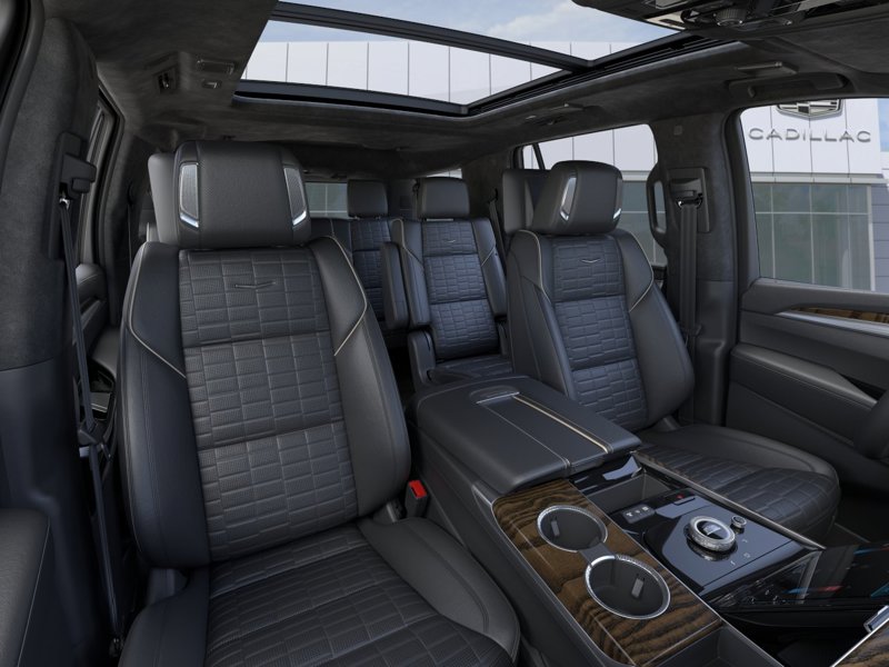 2026 Cadillac Escalade 4WD Platinum Sport 4WD 4dr Platinum Sport Gas V8 6.2L/375 [5]