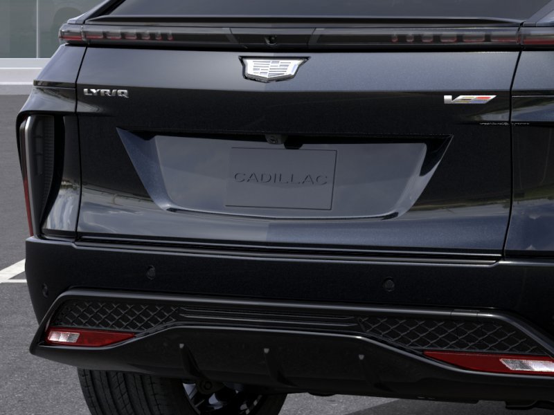 2026 Cadillac LYRIQ LYRIQ-V Premium 4dr LYRIQ-V Premium Electric [13]
