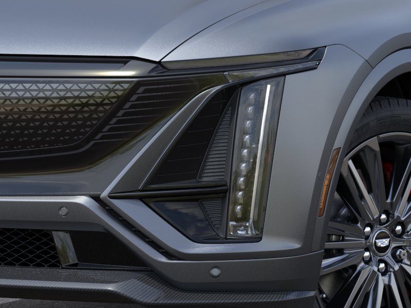 2026 Cadillac LYRIQ LYRIQ-V Premium 4dr LYRIQ-V Premium Electric [9]