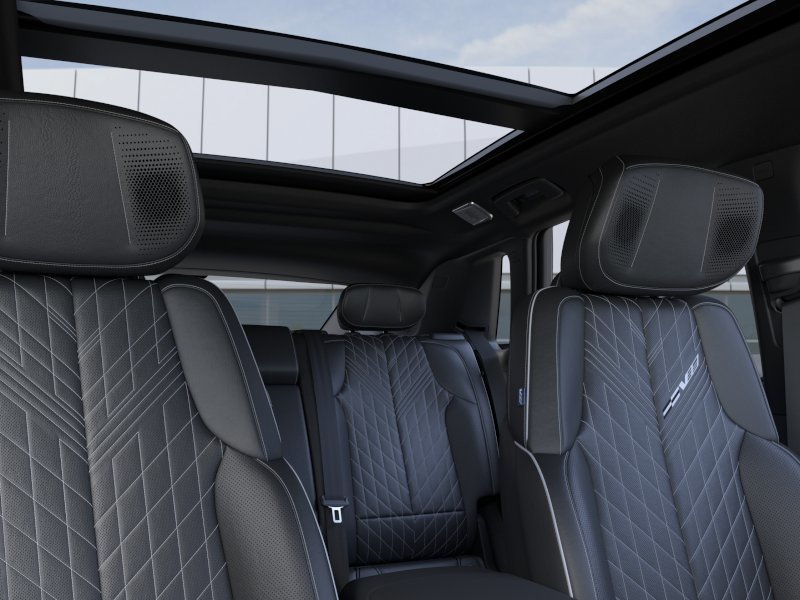 2026 Cadillac LYRIQ LYRIQ-V Premium 4dr LYRIQ-V Premium Electric [23]