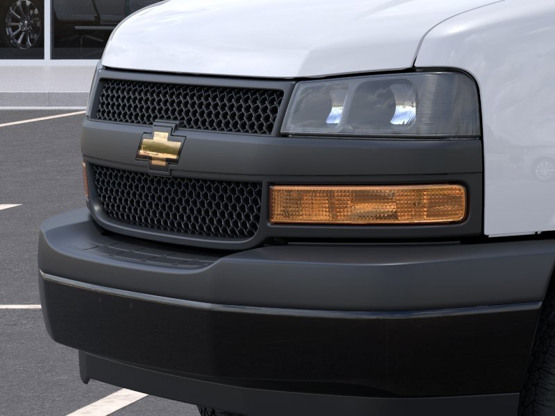 2026 Chevrolet Express Commercial Cutaway 3500 Van 177″ Gas V8 6.6L/ [12]