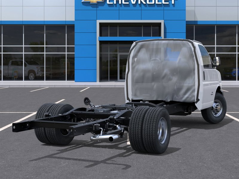 2026 Chevrolet Express Commercial Cutaway 3500 Van 177″ Gas V8 6.6L/ [3]