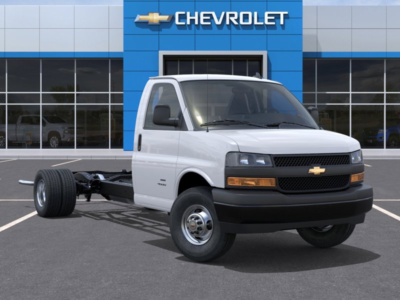 2026 Chevrolet Express Commercial Cutaway 3500 Van 177″ Gas V8 6.6L/ [6]