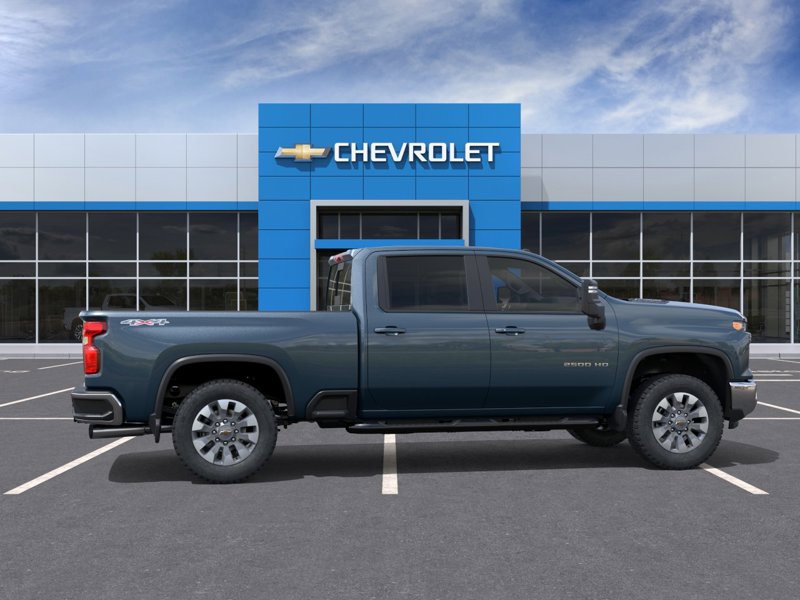 2026 Chevrolet Silverado 2500HD LT 4WD Crew Cab 159″ LT Turbocharged Diesel V8 6.6L/ [4]