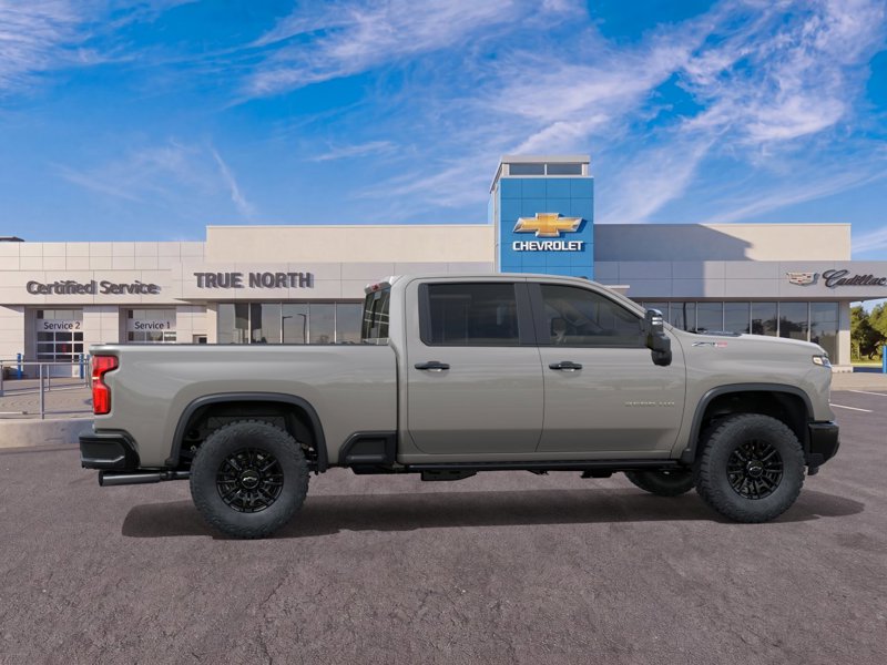 2026 Chevrolet Silverado 2500HD ZR2 4WD Crew Cab 159″ ZR2 Turbocharged Diesel V8 6.6L/ [4]