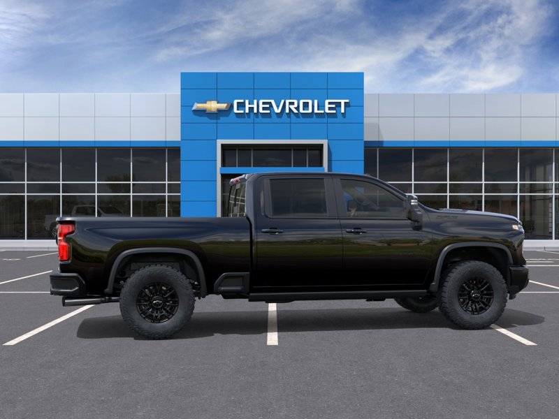 2026 Chevrolet Silverado 2500HD ZR2 4WD Crew Cab 159″ ZR2 Turbocharged Diesel V8 6.6L/ [4]