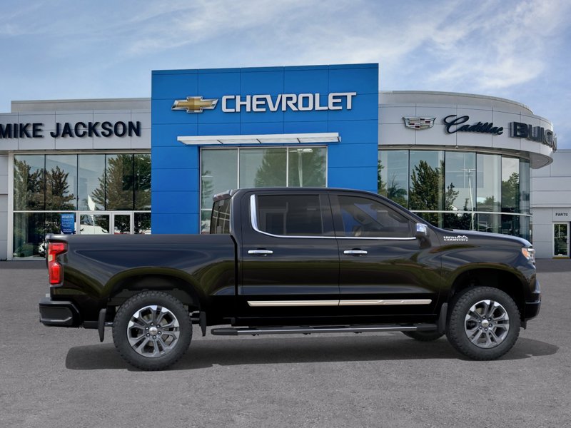 2026 Chevrolet Silverado 1500 High Country 4WD Crew Cab 147″ High Country Gas V8 5.3L/325 [4]