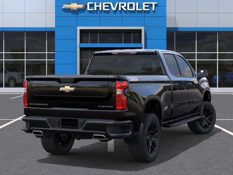 2026 Chevrolet Silverado 1500 Custom Trail Boss 4WD Crew Cab 157″ Custom Trail Boss Turbocharged Diesel I6 3.0L/ [3]