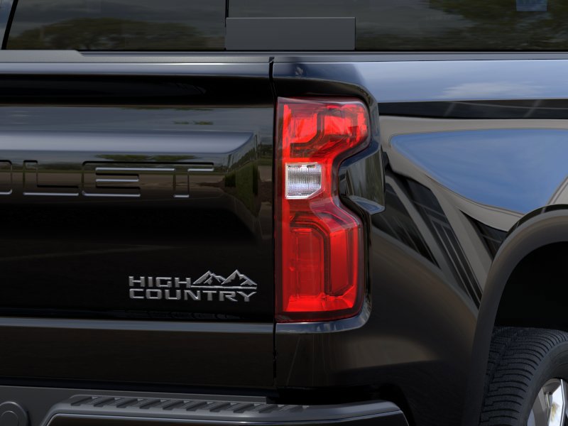 2026 Chevrolet Silverado 1500 High Country 4WD Crew Cab 147″ High Country Turbocharged Diesel I6 3.0L/ [10]
