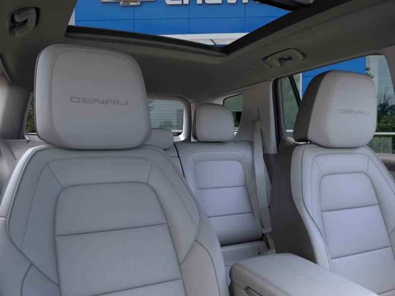 2027 GMC Terrain AWD Denali AWD 4dr Denali Turbocharged Gas I4 1.5L/-TBD- [23]