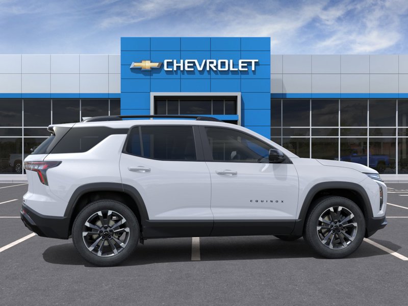 2027 Chevrolet Equinox AWD RS AWD 4dr RS Turbocharged Gas I4 1.5L/ [4]