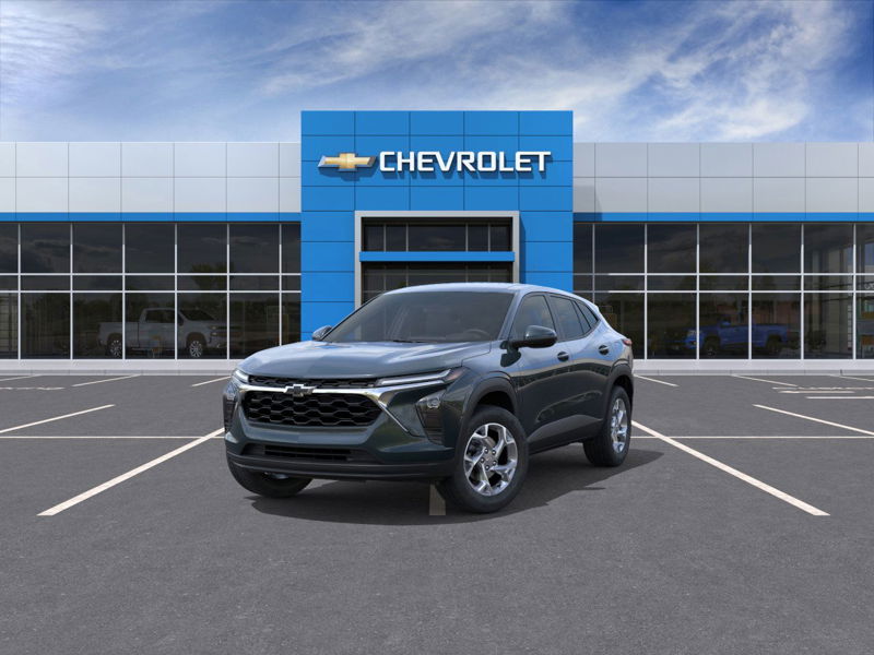2025 Chevrolet Trax LS FWD 4dr LS Turbocharged Gas 3-Cyl 1.2L/ [3]