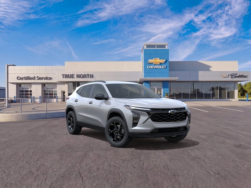 2026 Chevrolet Trax LT FWD 4dr LT Turbocharged Gas 3-Cyl 1.2L/ [2]