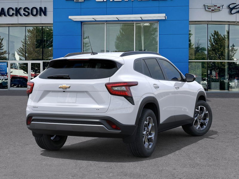 2026 Chevrolet Trax LT FWD 4dr LT Turbocharged Gas 3-Cyl 1.2L/ [3]