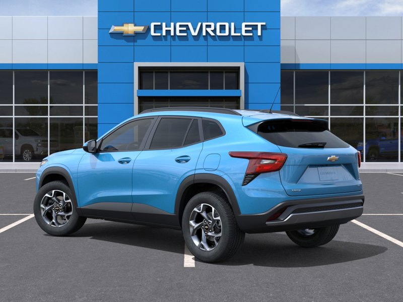 2026 Chevrolet Trax LT FWD 4dr LT Turbocharged Gas 3-Cyl 1.2L/ [2]