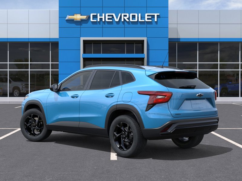 2026 Chevrolet Trax LT FWD 4dr LT Turbocharged Gas 3-Cyl 1.2L/ [2]
