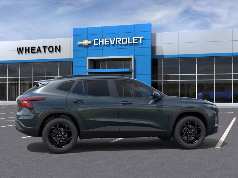 2026 Chevrolet Trax LT FWD 4dr LT Turbocharged Gas 3-Cyl 1.2L/ [4]