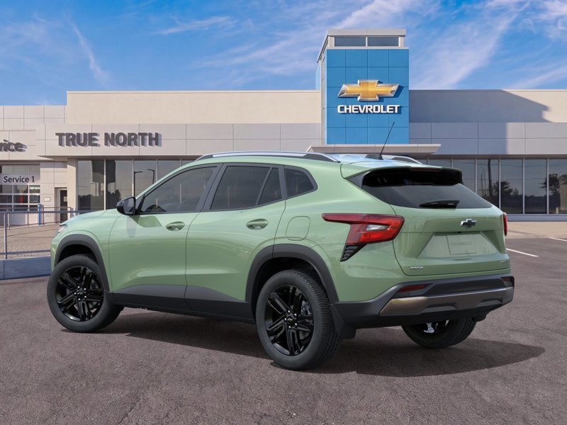 2026 Chevrolet Trax ACTIV FWD 4dr ACTIV Turbocharged Gas 3-Cyl 1.2L/ [2]
