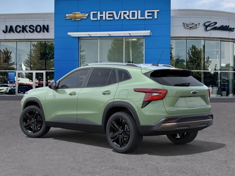 2026 Chevrolet Trax ACTIV FWD 4dr ACTIV Turbocharged Gas 3-Cyl 1.2L/ [2]