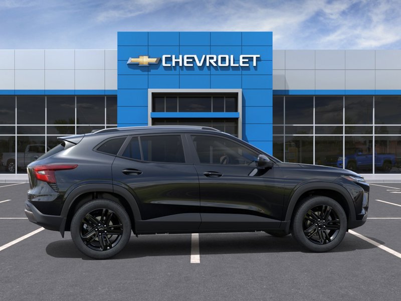 2026 Chevrolet Trax ACTIV FWD 4dr ACTIV Turbocharged Gas 3-Cyl 1.2L/ [4]