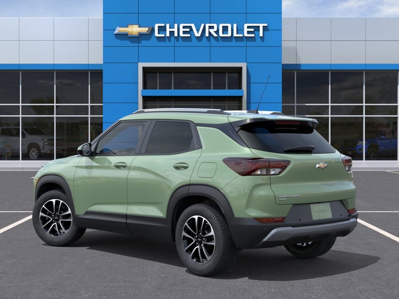 2026 Chevrolet Trailblazer LT Safety Assist Cold Weather Pkg AWD 4dr LT Turbocharged Gas I3 1.3L/ [2]